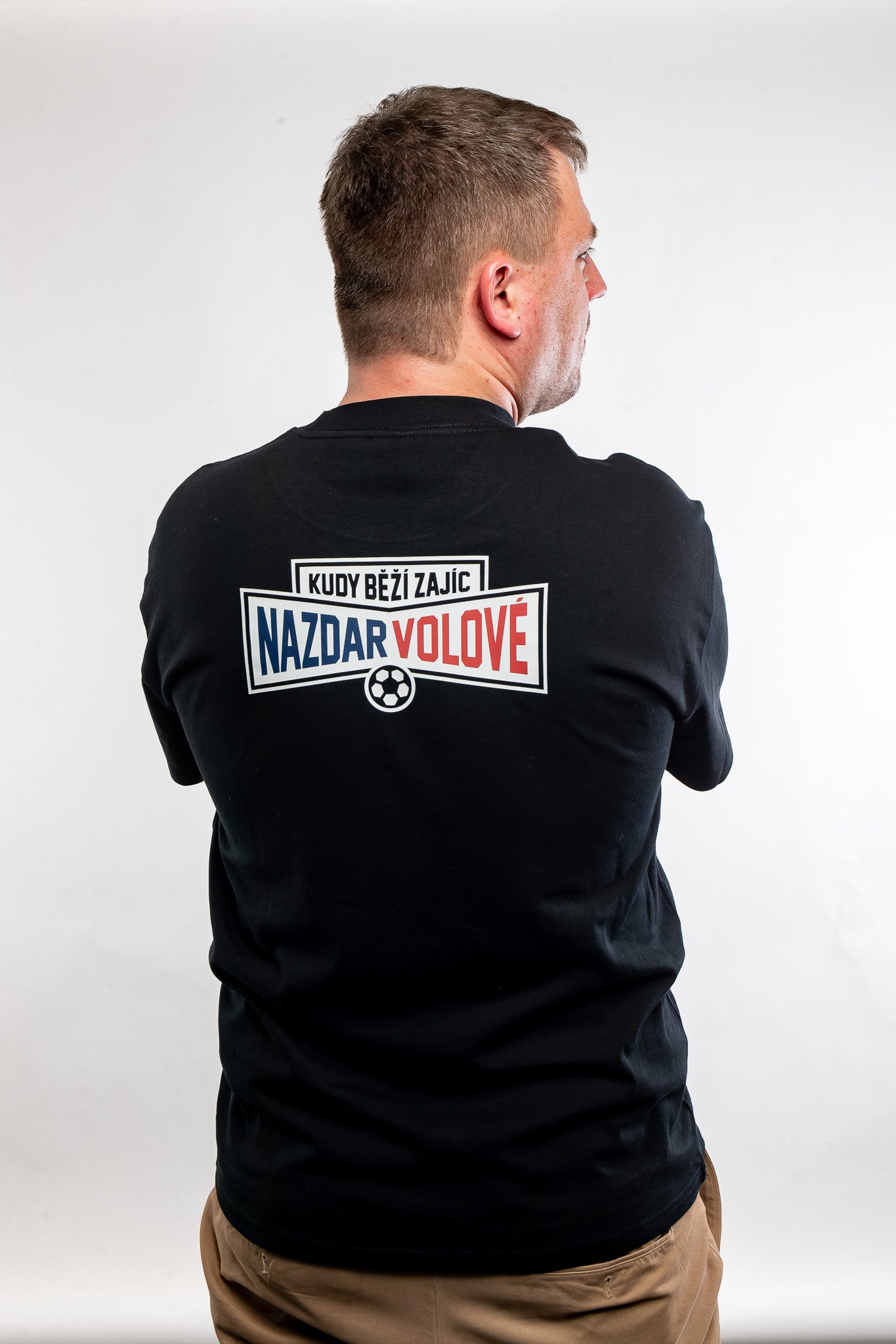 Tričko záda, NAZDAR VOLOVÉ, ČERNÉ